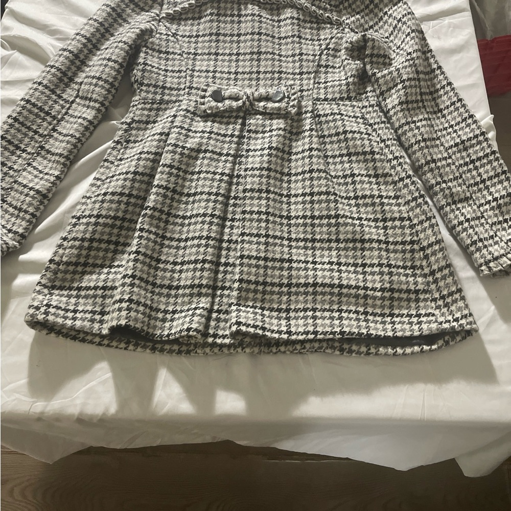 Rewind Women’s Houndstooth Coat Ruffle Trim Button Front Jacket Black Gray Sz S - Picture 7 of 14